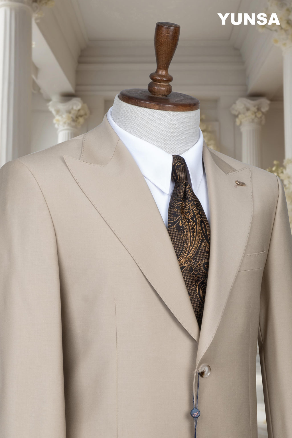 ITALIAN TAILORED FIT 100% WOOL SUIT