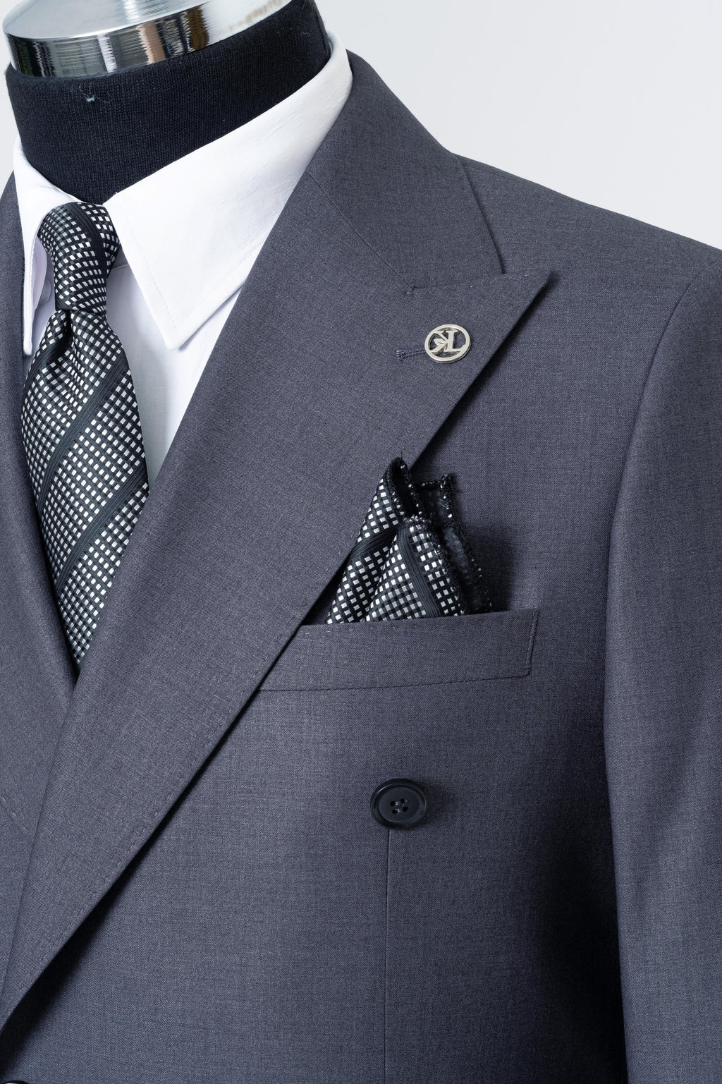 DOUBLE BREASTED SUIT GRAY