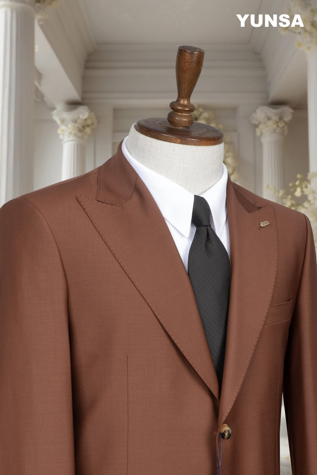 ITALIAN TAILORED FIT 100% WOOL SUIT