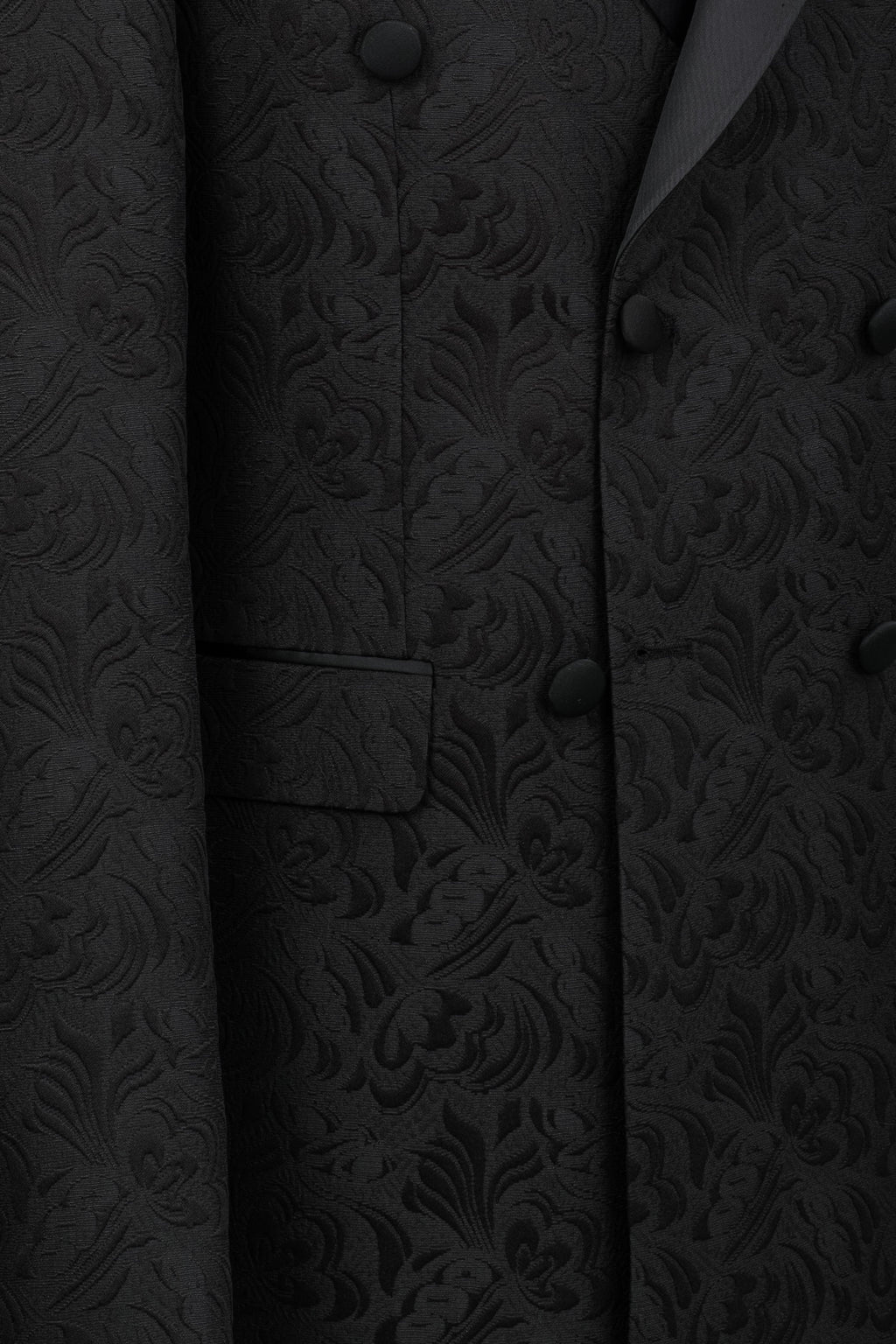 BLACK JACQUARD TUXEDO