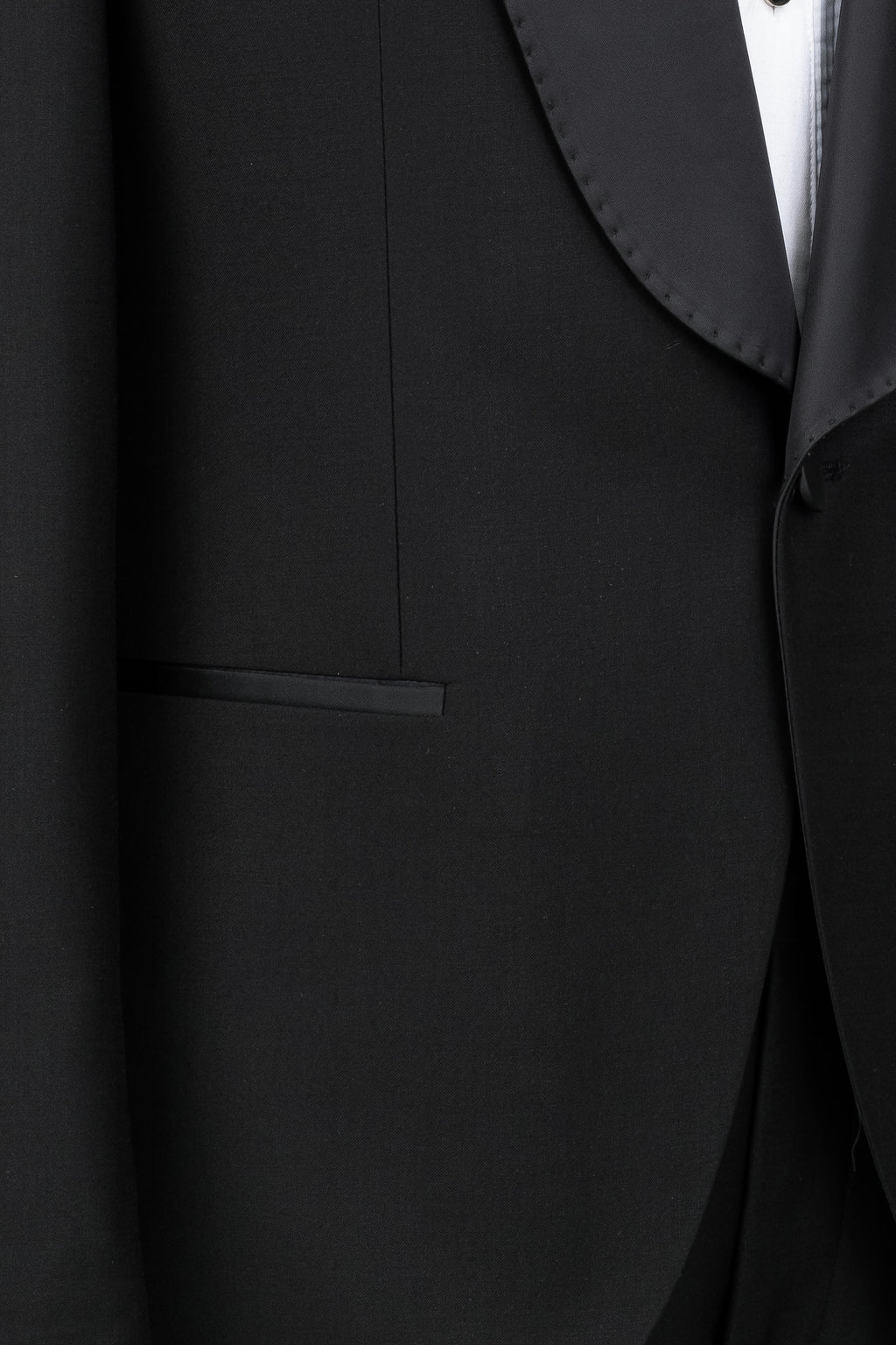 BLACK SHAWL LAPEL TUXEDO