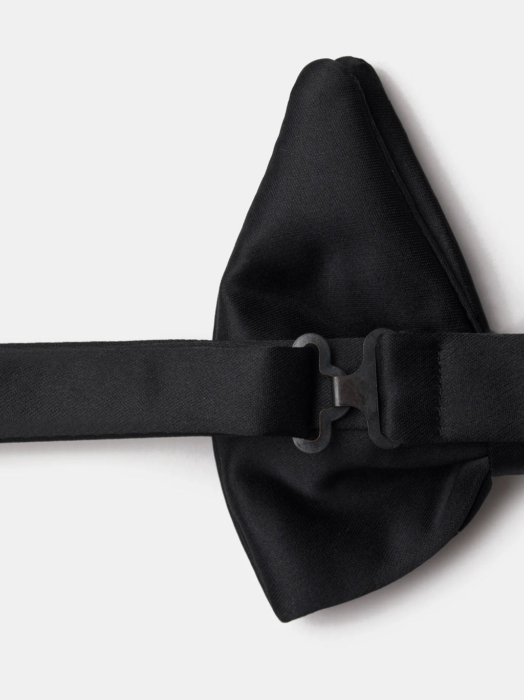 BLACK SATIN BUTTERFLY BOW TIE