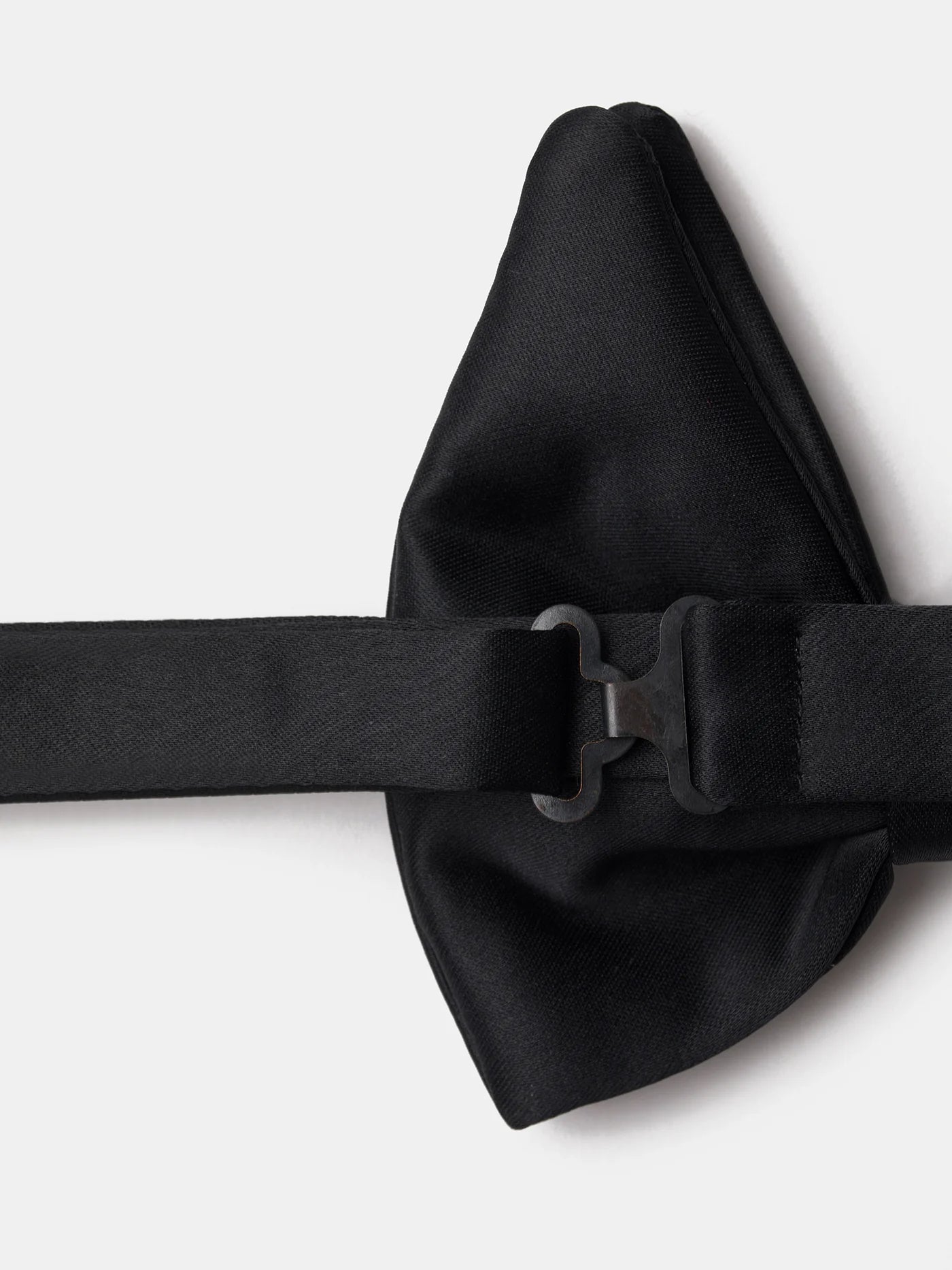 BLACK SATIN BUTTERFLY BOW TIE