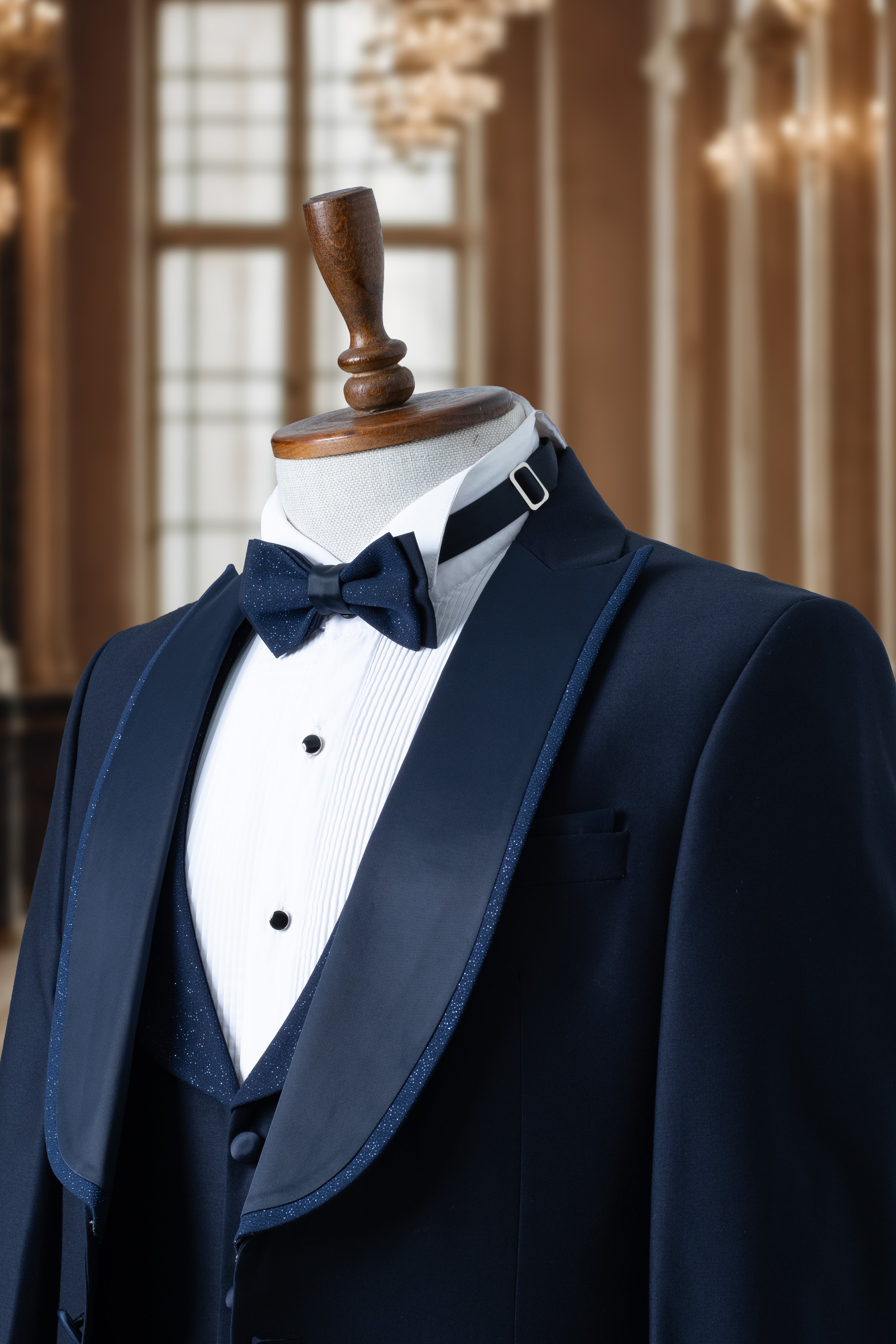 NAVY BLUE TUXEDO