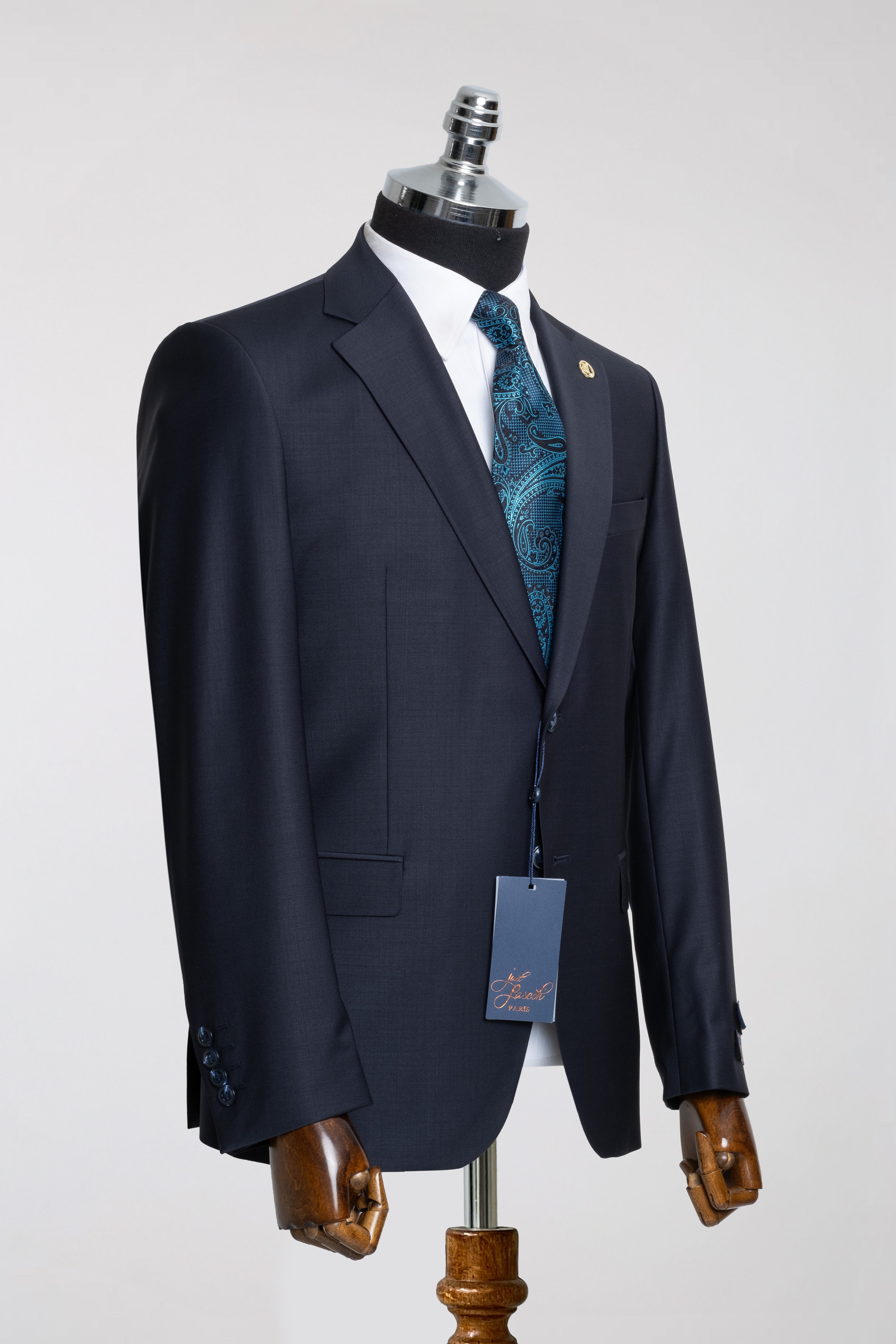 NAVY BLUE WOOL SUIT