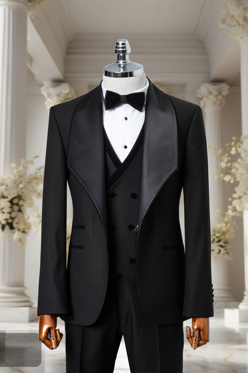BLACK TUXEDO