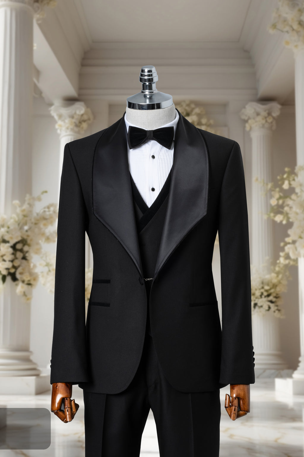BLACK TUXEDO