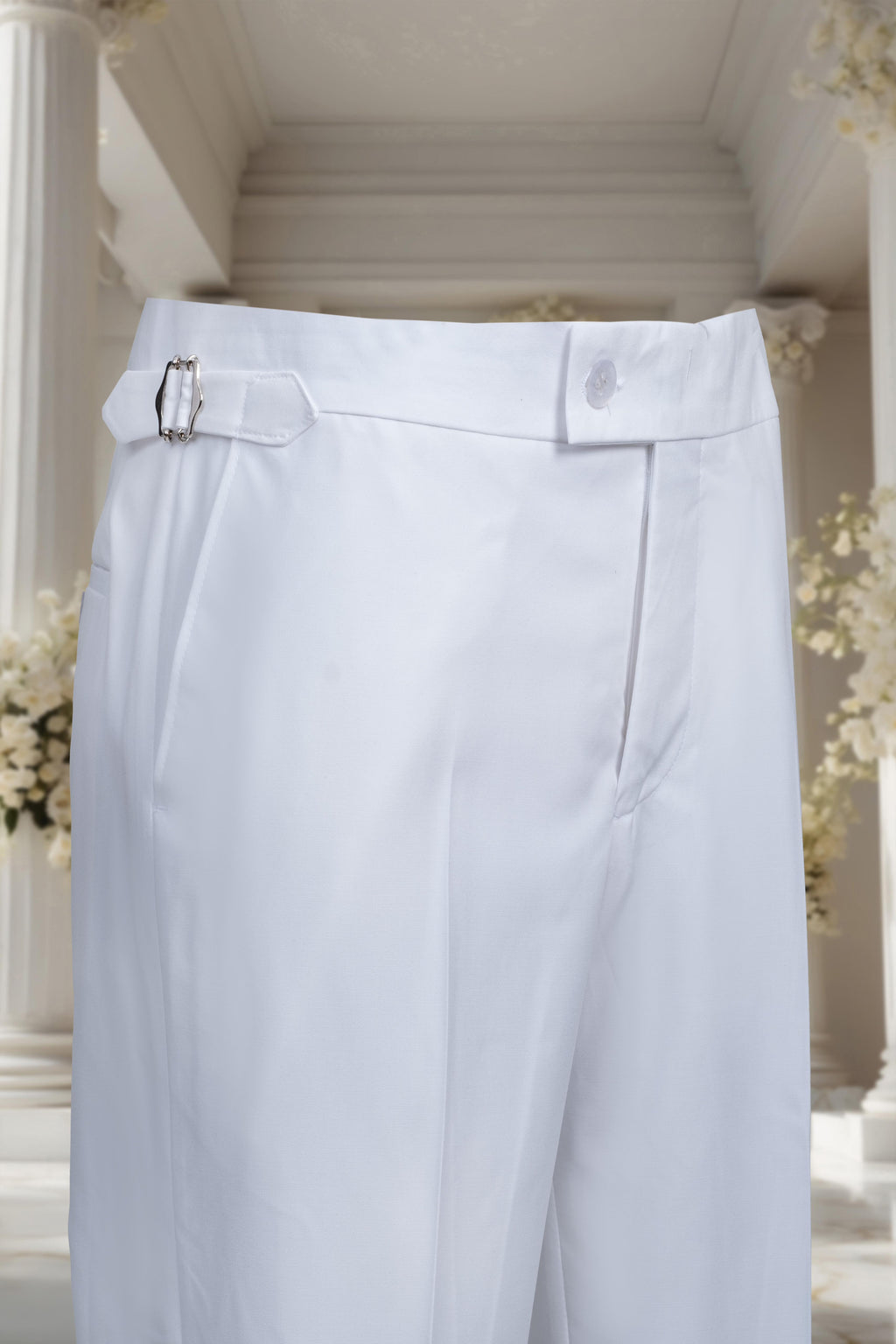 DOUBLE BREASTED SUIT WHITE - GOLD BUTTON