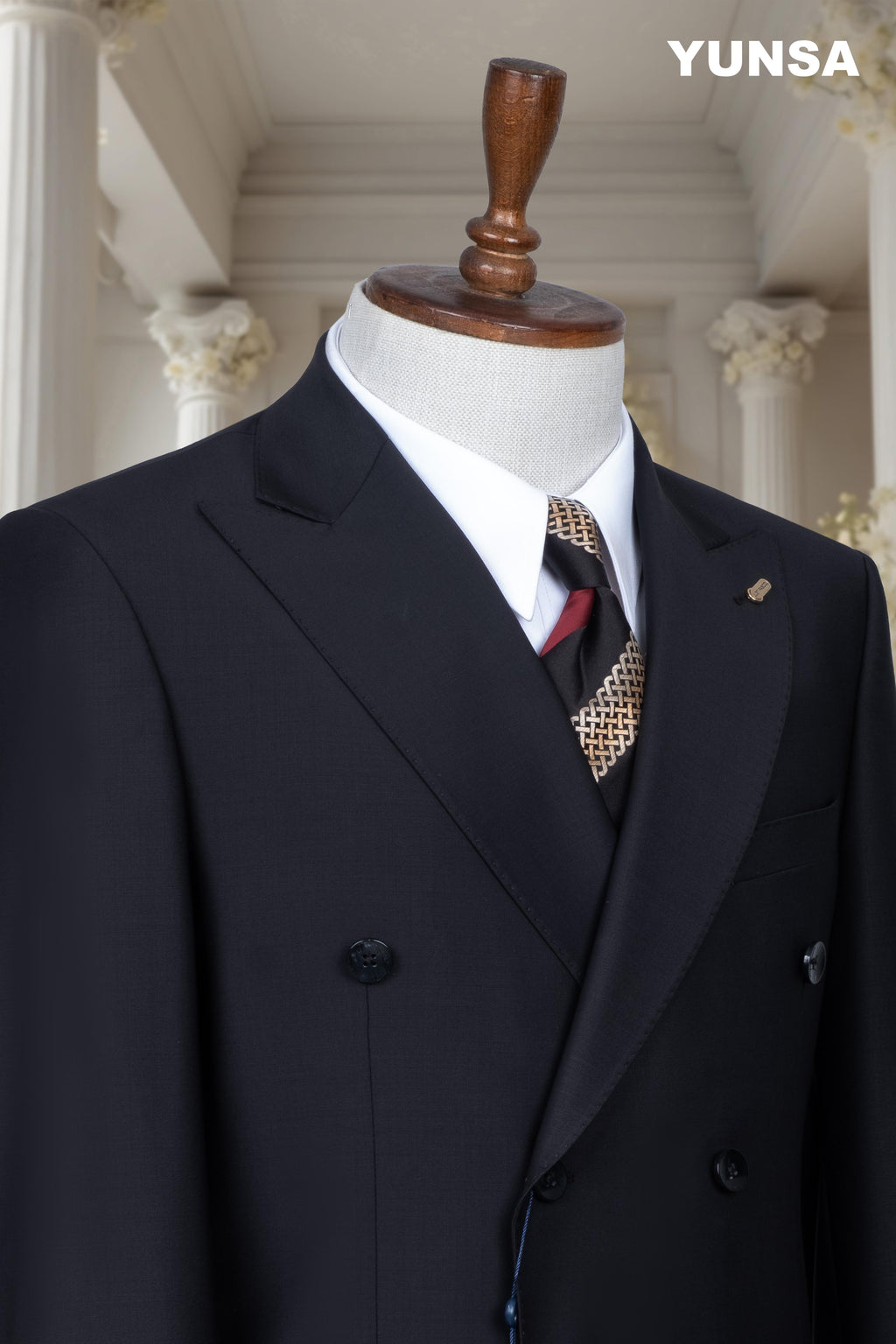 ITALIAN TAILORED FIT 100% WOOL SUIT