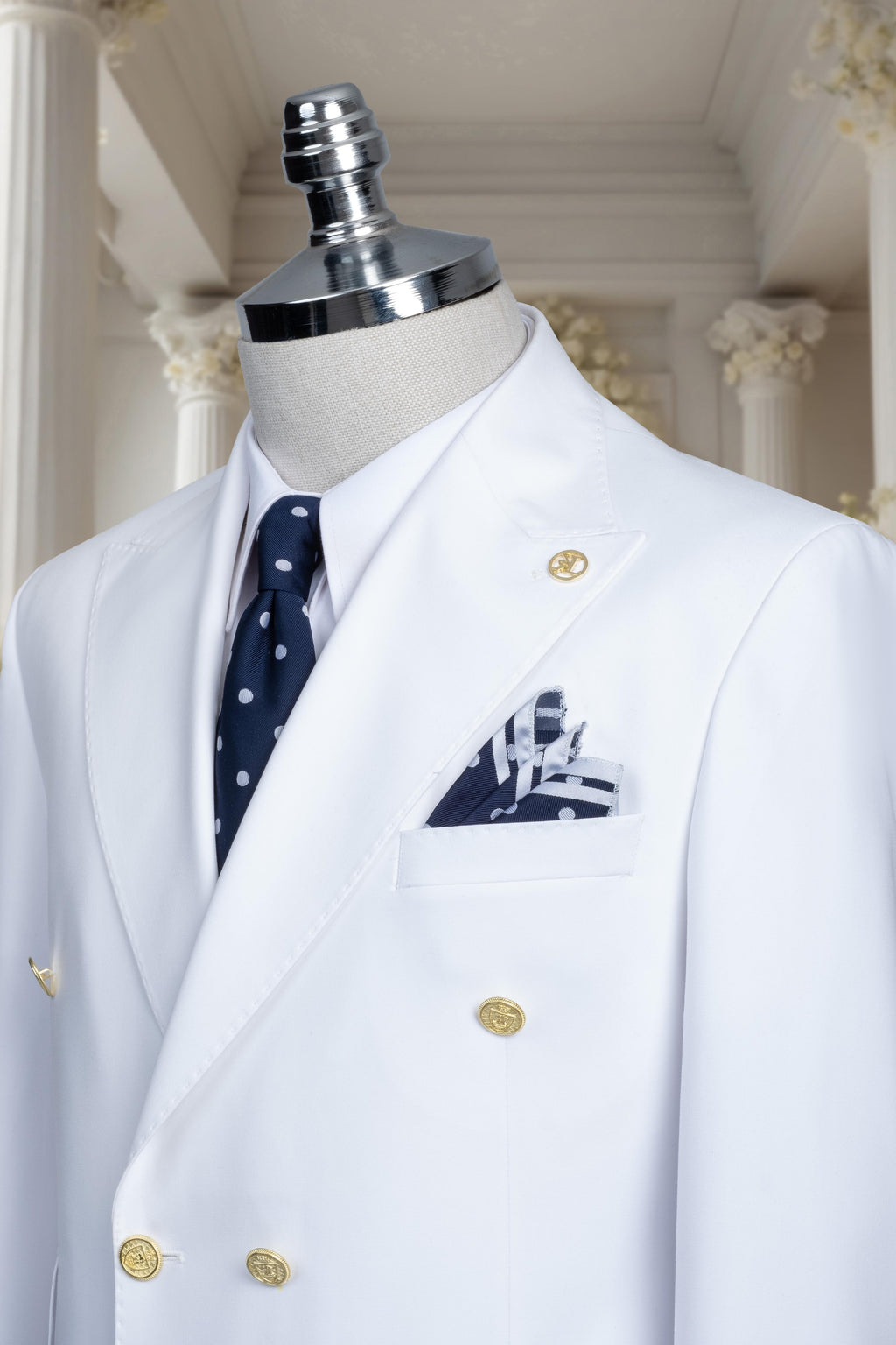 DOUBLE BREASTED SUIT WHITE - GOLD BUTTON