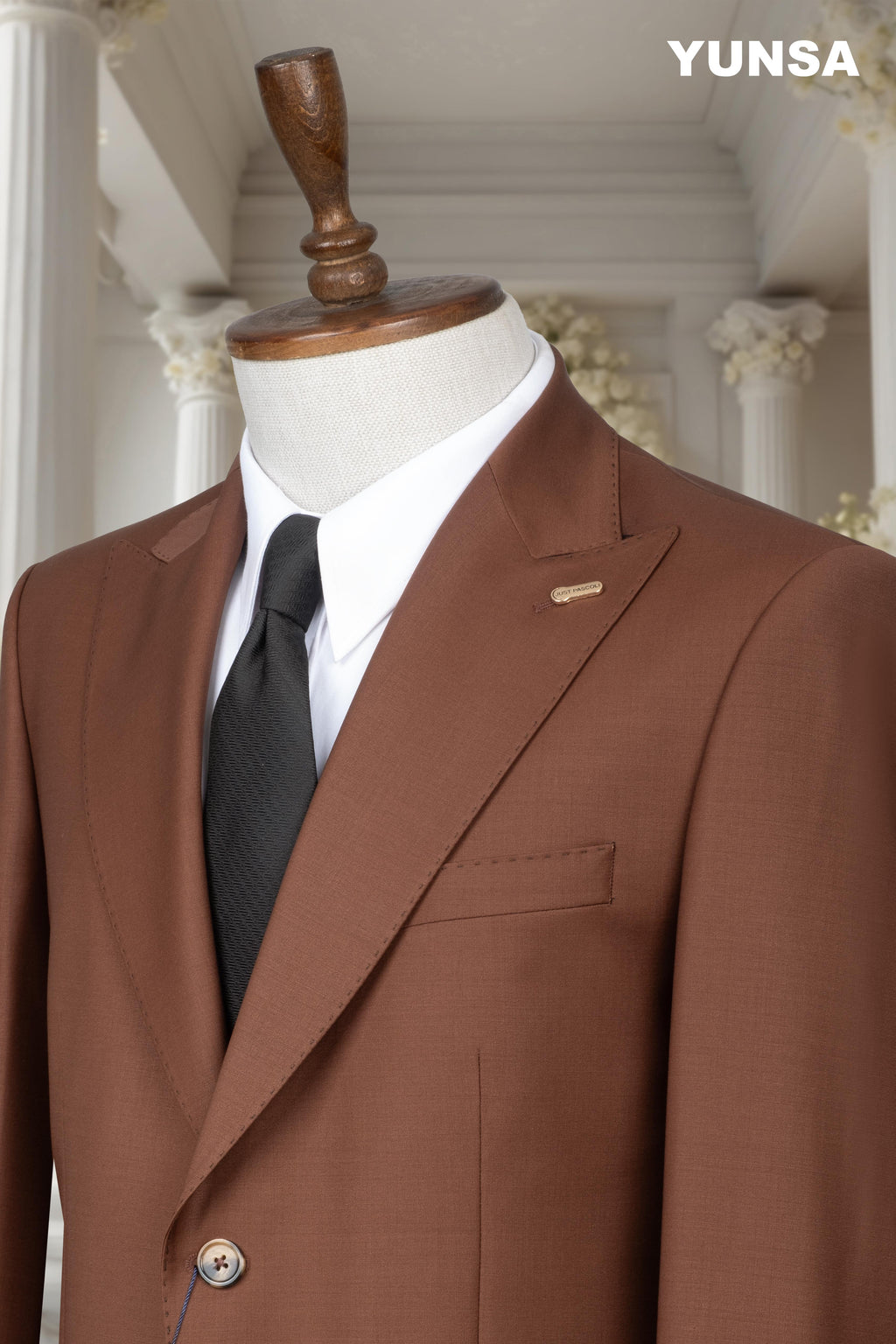 ITALIAN TAILORED FIT 100% WOOL SUIT