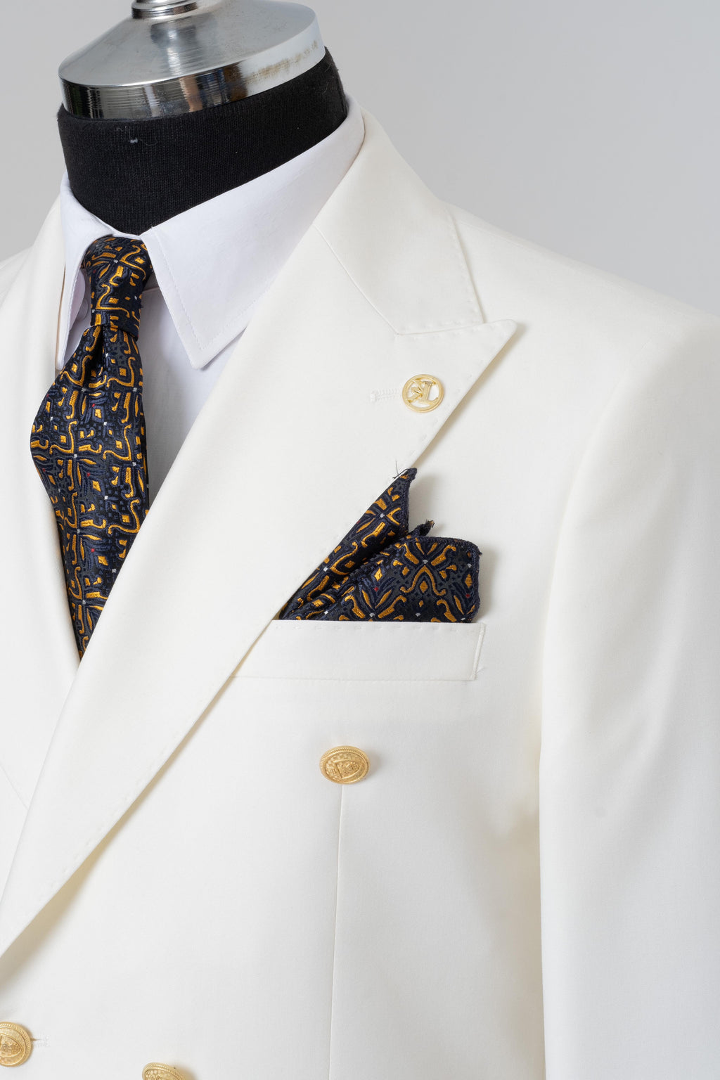 DOUBLE BREASTED SUIT WHITE - GOLD BUTTON