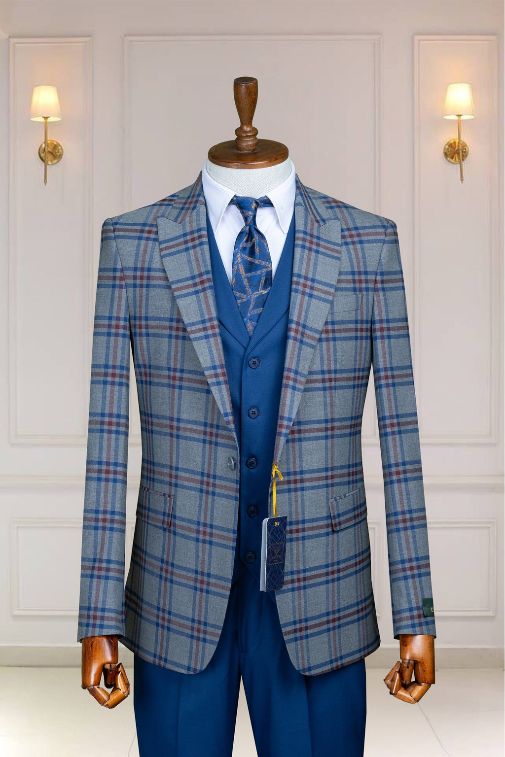 Gray Color Men’s Suit , Three Piece Peak Lapel, Flap Pocket, Men's Suit